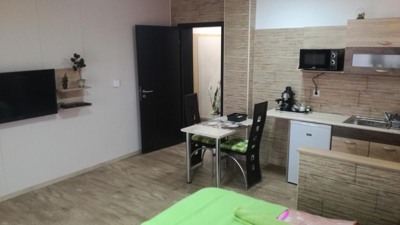 Kéri Vendégház Mosonmagyarovar Exterior foto