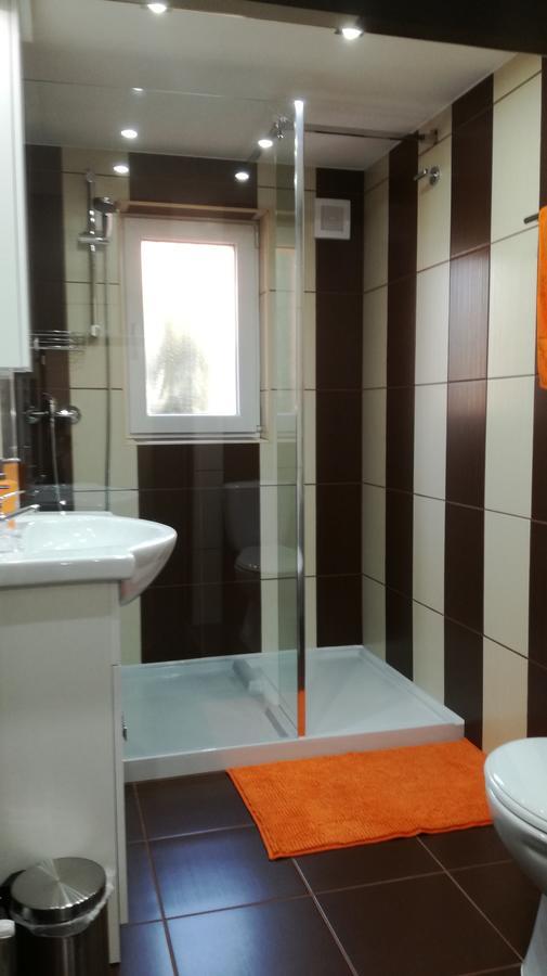 Kéri Vendégház Mosonmagyarovar Exterior foto